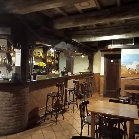 Hotel Villa De Berzocana Екстер'єр фото