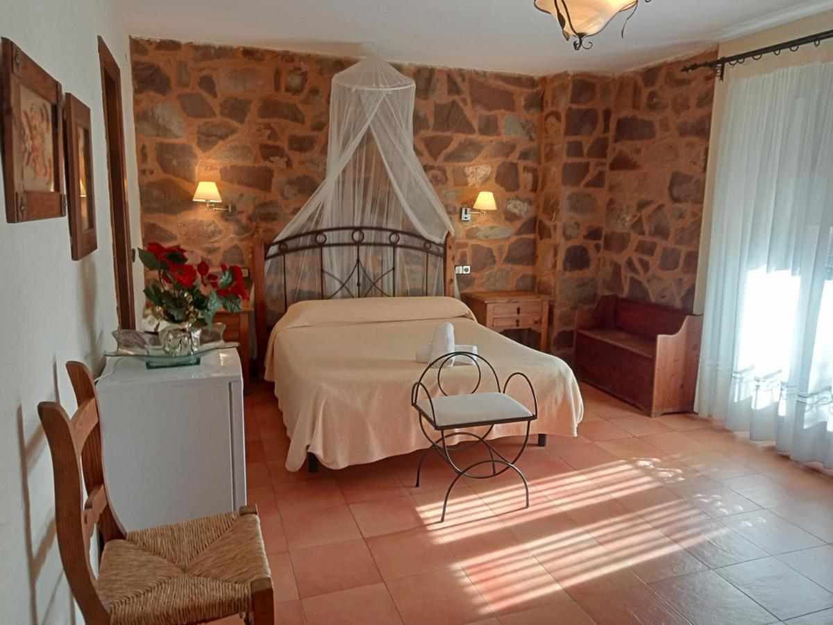 Hotel Villa De Berzocana Екстер'єр фото