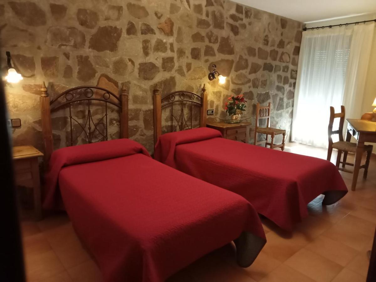 Hotel Villa De Berzocana Екстер'єр фото