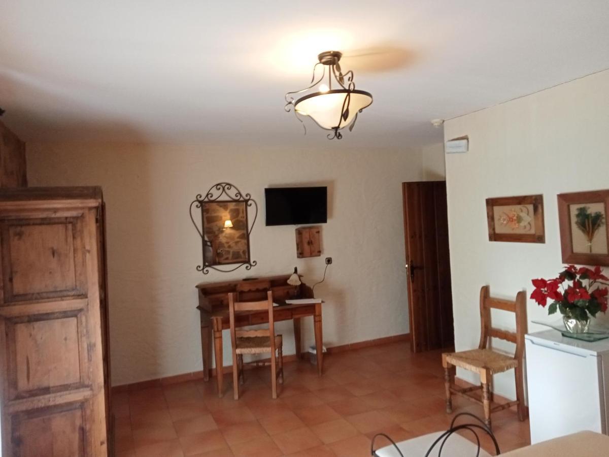 Hotel Villa De Berzocana Екстер'єр фото